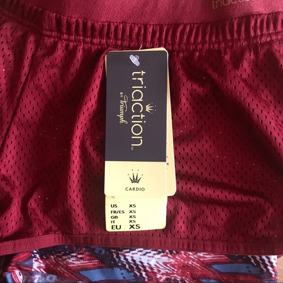 TRIUMPH TRIACTION The Fit-ster Short NWT wood red - Picture 4 of 7